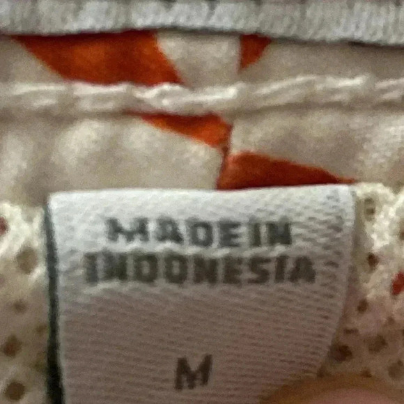 GAP MENS SIZE MEDIUM MESH LINED SWIM TRUNKS ELASTIC DRAWSTRING WAIST CLEAN - Picture 12 of 13